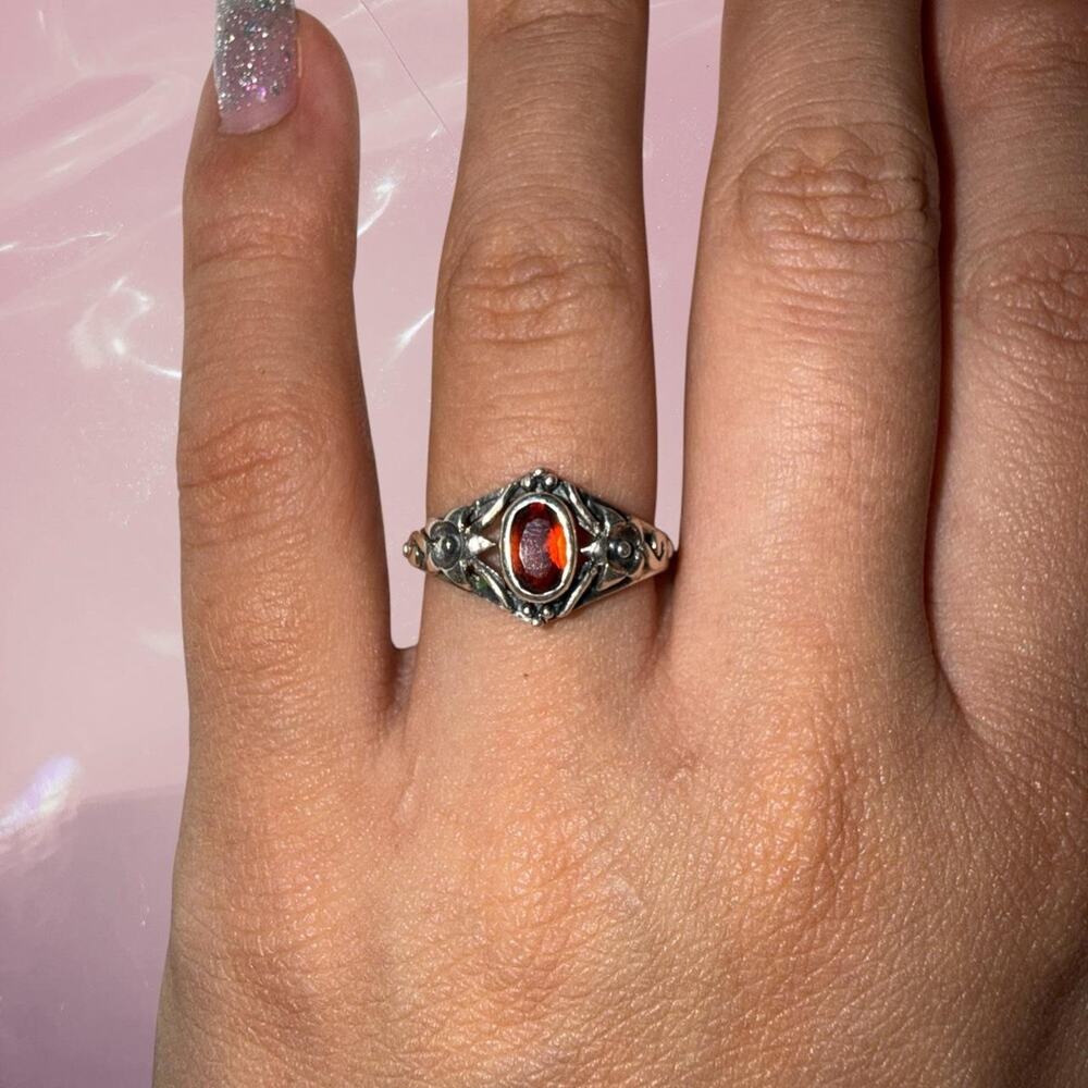 Vintage fairy core boho 925 Sterling Silver ring red garnet star goth romantic